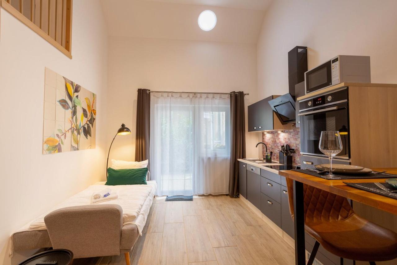 Soulscape Apartments Loft Zwickau Citycenter Mit Tg-Stellplatz, Magenta-Tv Und Klima Esterno foto